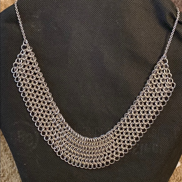 Elegant Silver Chainmail Necklace - Picture 1 of 1
